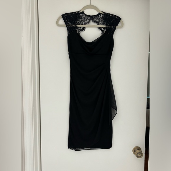 Beautiful Cache black cocktail dress - Picture 5 of 5